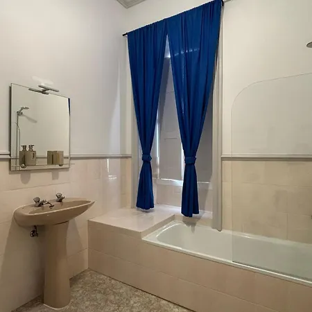 Casa Senhor Da Pedra *